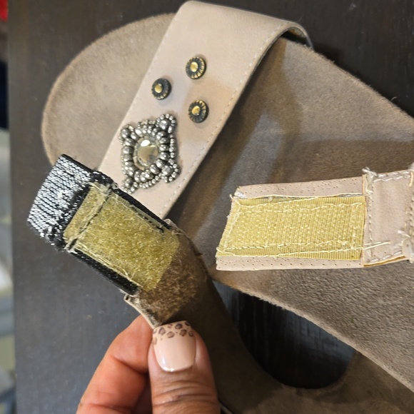 3 for $20☢️Natural Soul-Sandals,7.5W,beige,decoratedsilver,brass, crystal beads. - Picture 5 of 9